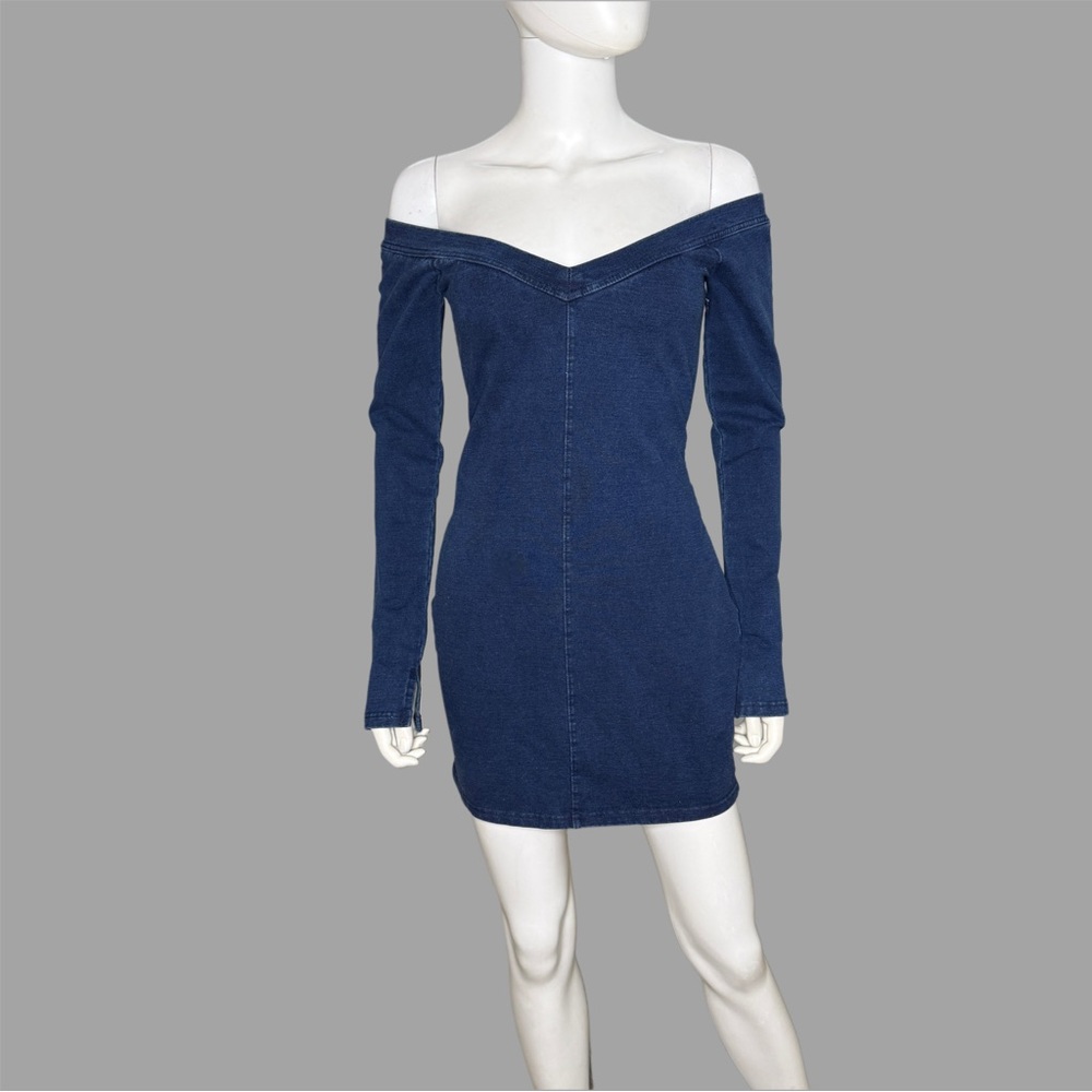 Forever 21 Dark Blue Denim‎ Off-Shoulder Mini Dress